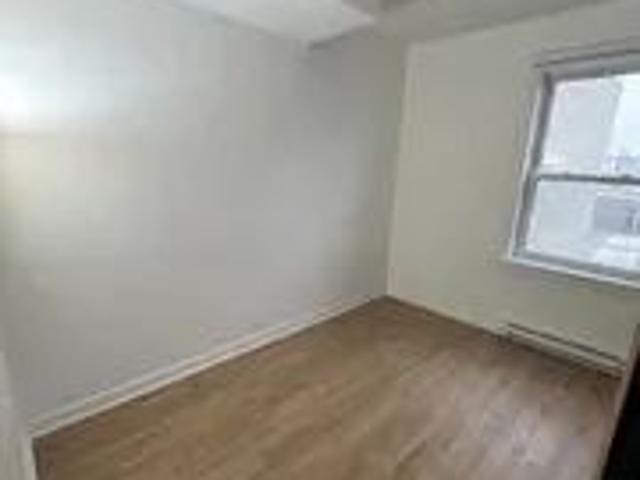 1 room apartment of 42m² in Quebec