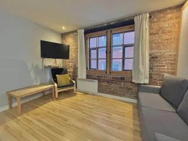 1 room apartment of 56m² in Quebec