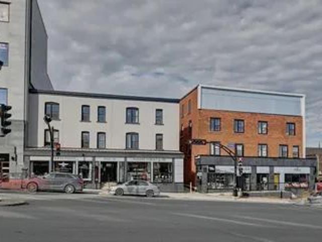 1 room apartment of 51m² in Sherbrooke