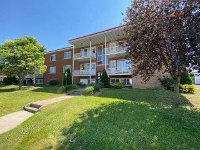 1 room apartment of 63m² in Granby