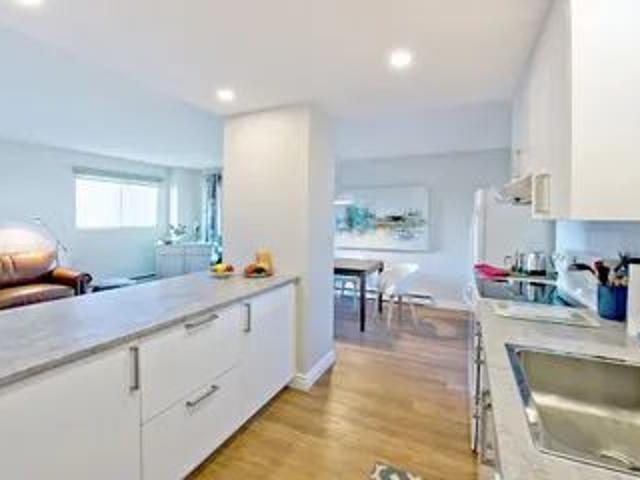 1 room apartment of 76m² in Sherbrooke