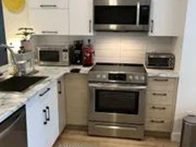 1 room apartment of 78m² in Quebec
