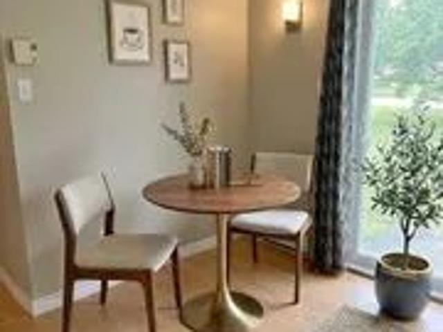 1 room apartment of 71m² in Sherbrooke
