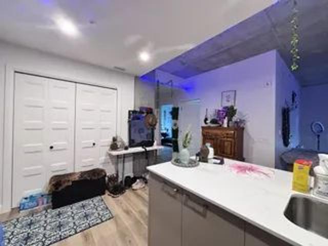 1 room apartment of 80m² in Quebec