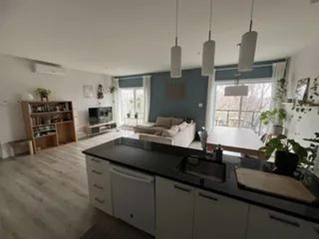 1 room apartment of 82m² in Quebec