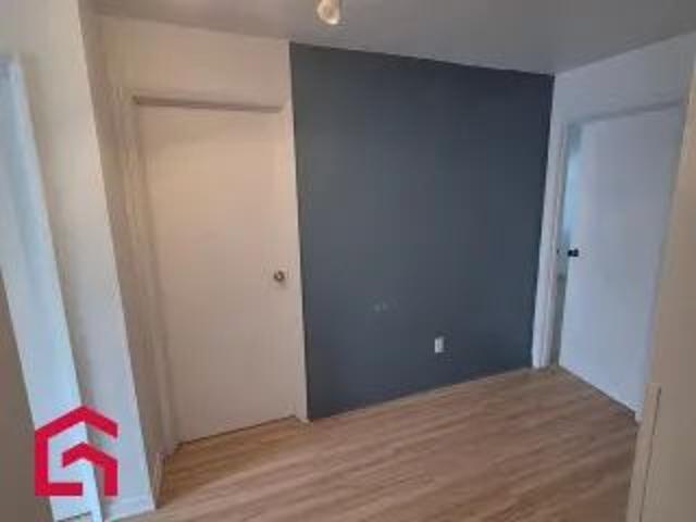1 room apartment of 96m² in Laval