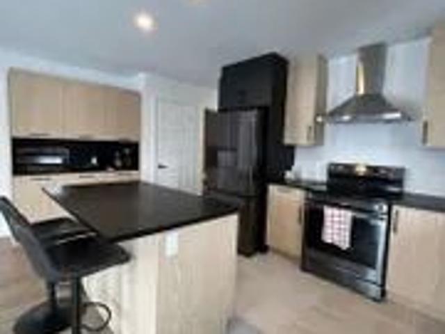 1 room apartment of 92m² in Drummondville