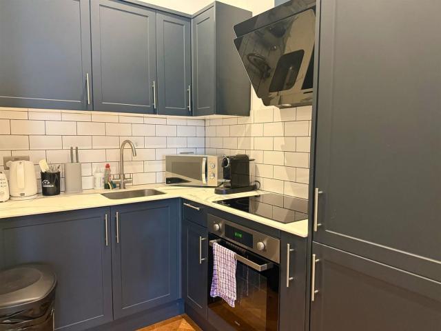 1 room apartment to let