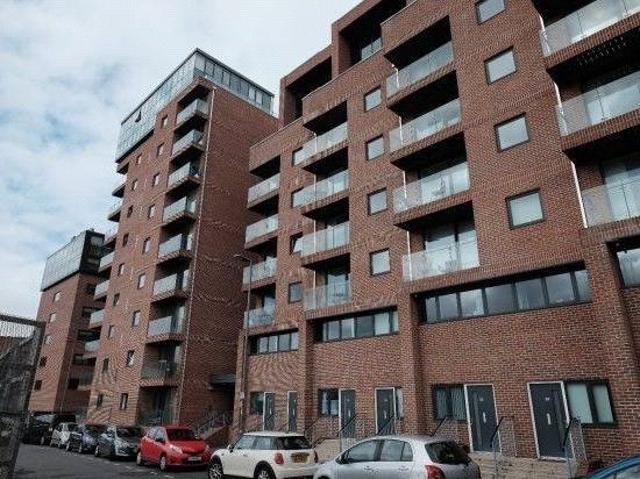 1 room apartment to let in Tabley Street, Liverpool, L1 8DW