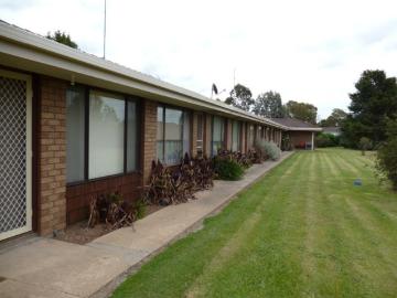 1 room apartment to let in Unit 5/7 Woolway Court, Delacombe