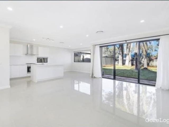 1 Room Available In A Shared House