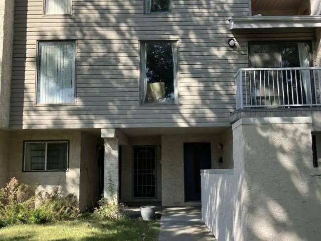 1 room for rent