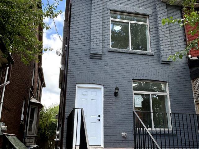1 room for rent