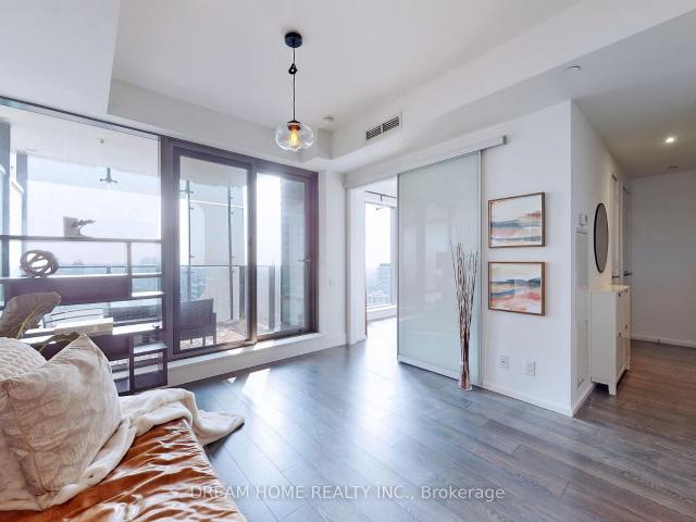 1 room for rent