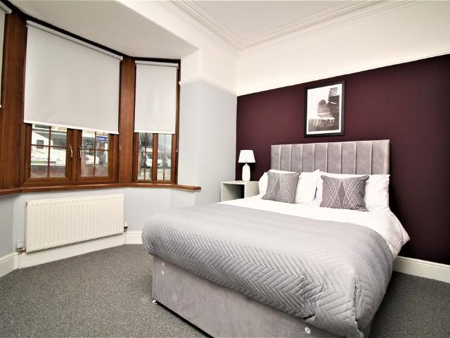 1 room house to let in 74 Pontefract Road, Barnsley, S71