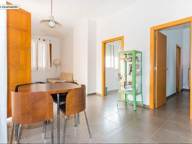 1 room luxury penthouse for rent in Valencia