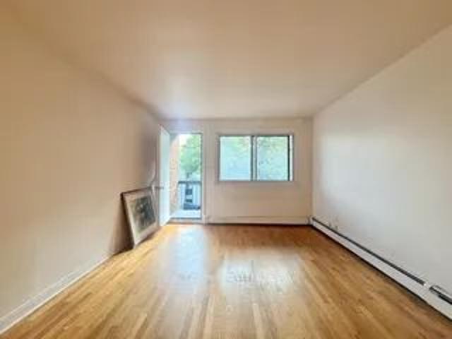 1 room studio of 42m² in Quebec