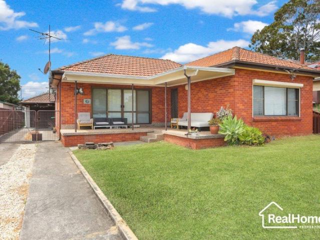 1 Room with Private Toilet Available in a Shared House at Blacktown