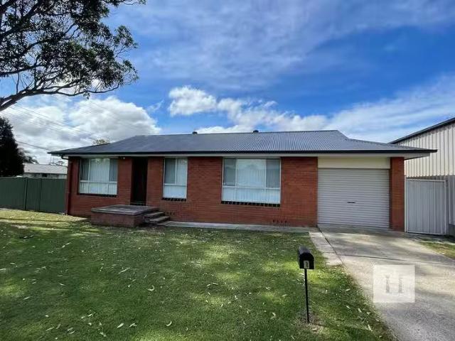 1 Rolfe Avenue, Kanwal, NSW 2259