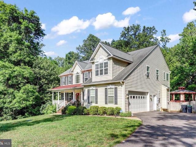 1 Rolling Brooke Court