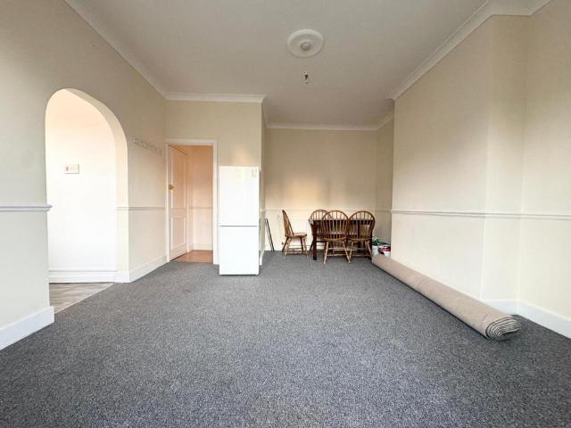 1 Romola Road, London, SE24 9BA, United Kingdom | 1 bed apartment for rent #140396346 | Rentberry