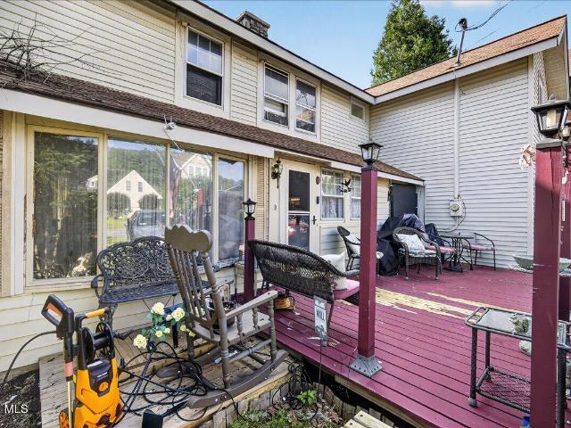 1 Rose Point Lane