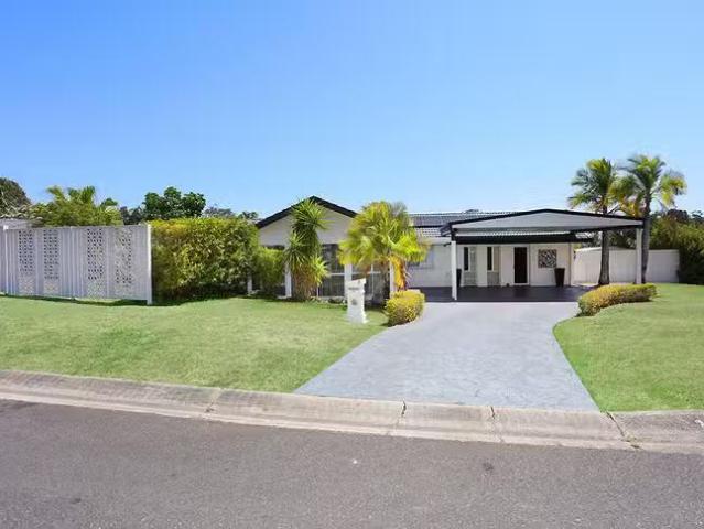 1 Rosebud Close, Parkwood, QLD 4214