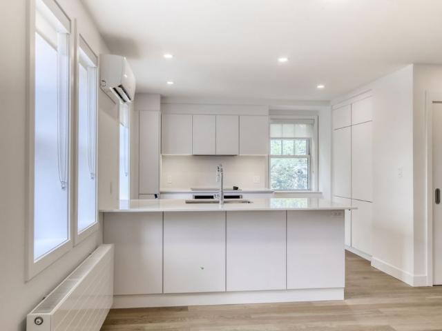 1 Rosemount Avenue