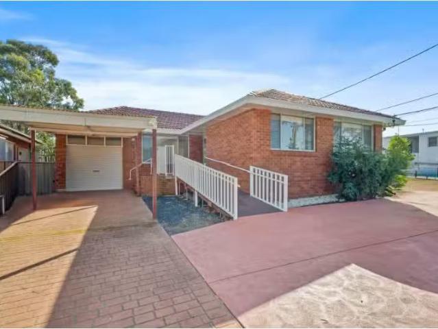 1 Ross Street, Blacktown House for rent Listed by Olivia Marc.