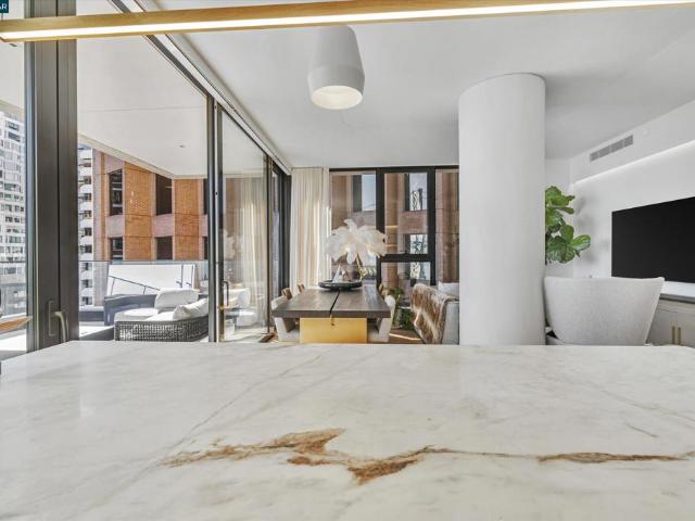 1 Steuart Ln 1103