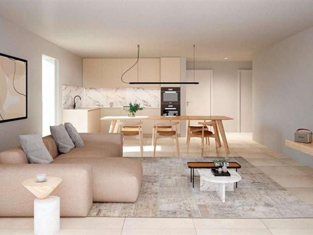 1. Stock, 3,5 Zimmer mit großem Balkon