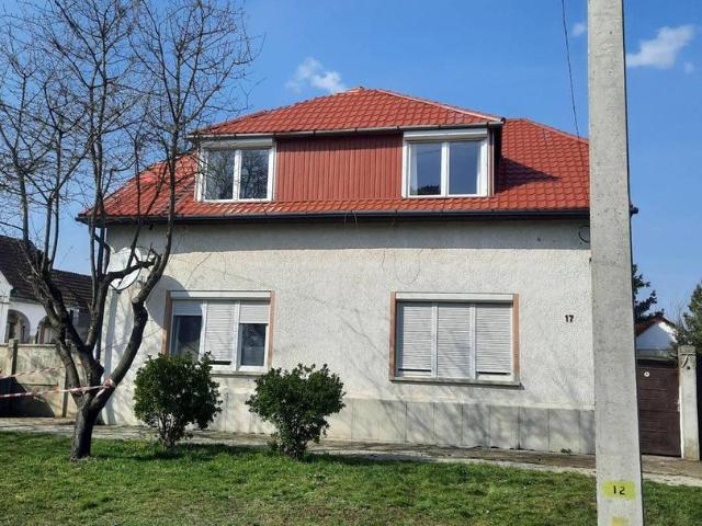 1 Stunde von Wien: Landhaus 180m2 mit 3800m2 Grund