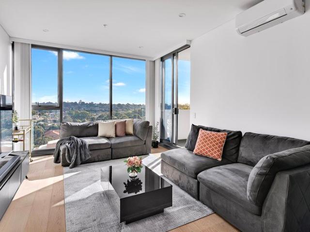 1 + Study Apartment with Open Views