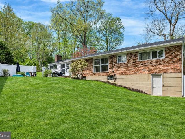 1 S Bryn Mawr Place