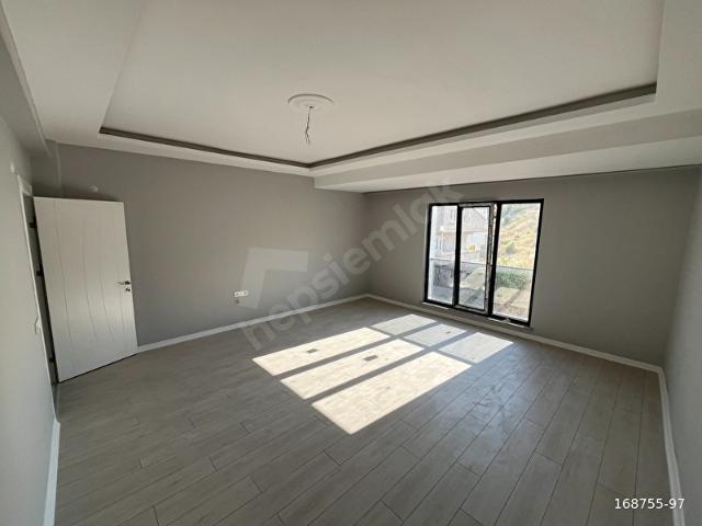 1. SAKARYA MAHALLESİNDE 4+1 SATILIK 180 m LÜX DUBLEKS DAİRE