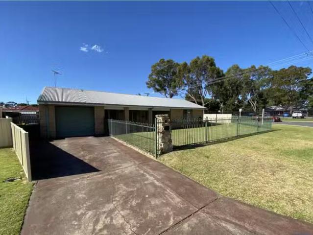 1 Salween Place, Greenfields, WA 6210