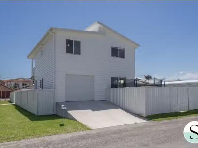 1 Sandcastle Lane, Marks Point House for rent Listed by Sold.