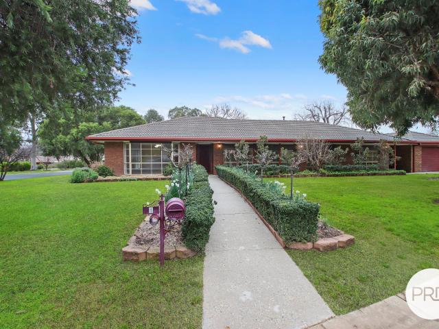 1 Sandringham Court, THURGOONA NSW 2640