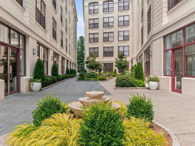 1 Scarsdale Road 202