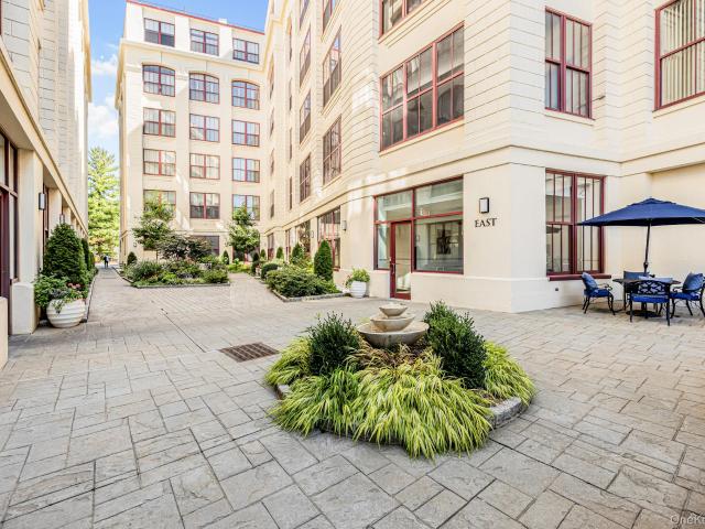 1 Scarsdale Road 321
