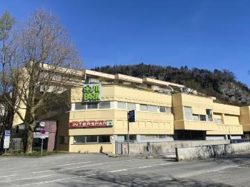 Etagenwohnung zur Miete in 6800 - Garten