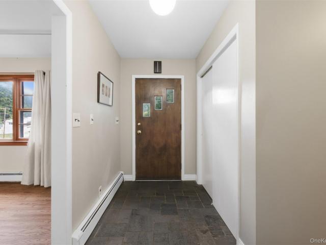 1 Schuyler Lane