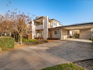 Curtin, Weston Creek, Yass Valley, Victoria