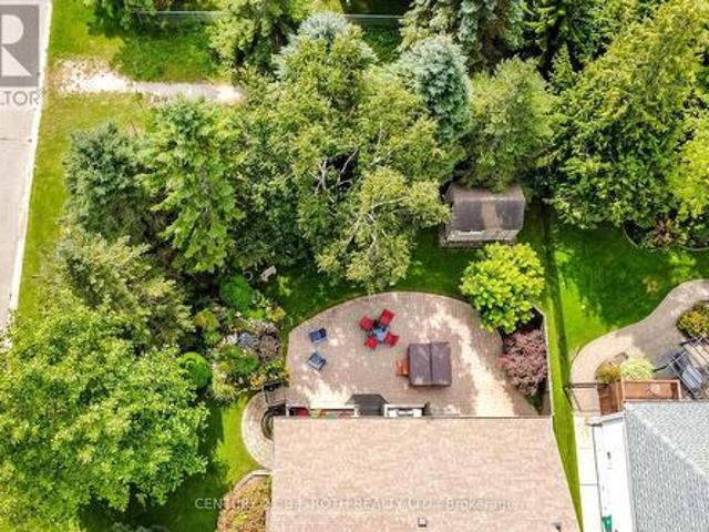 1 Silversands Crescent, Wasaga Beach, ON, L9Z 1P7 house for sale | Listing ID S13798 | Royal LePage