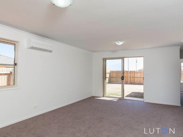 1 Sisley Street, Macgregor ACT 2615
