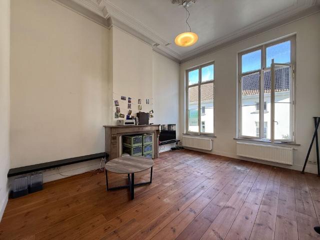 1 slaapkamerappartement in statig herenhuis te huur in Gent!