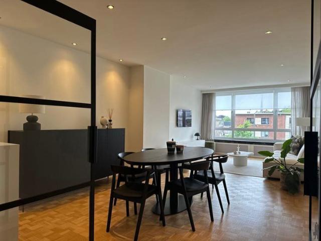 1 slaapkamerappartement met terras en garagebox te Wilrijk