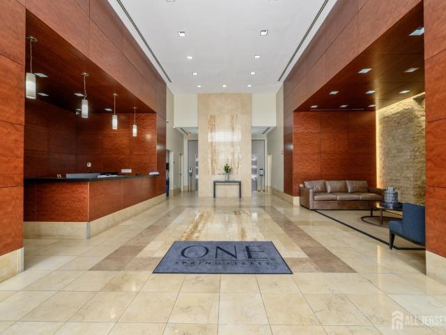 1 Spring Street 1206