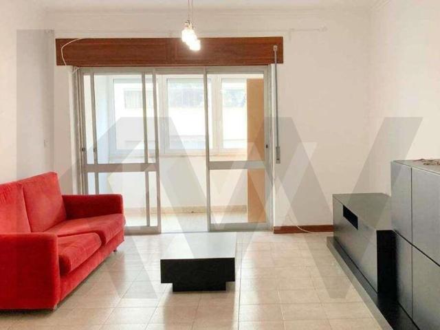 1 T1 APARTMENT FOR LEASE IN BENFICA