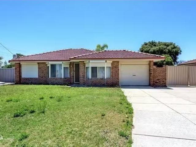 1 Tana Court, Waikiki, WA 6169